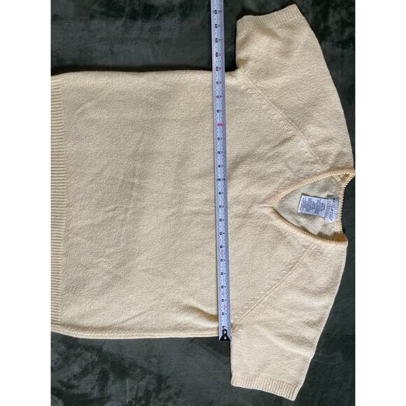 Vtg. White Stag Short Sleeve buttercream yellow v-neck top SZ Med (8-10) - Picture 5 of 6